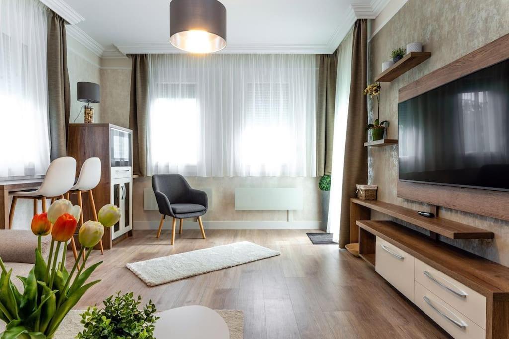 Apartman Nobilis Διαμέρισμα Hévíz Εξωτερικό φωτογραφία