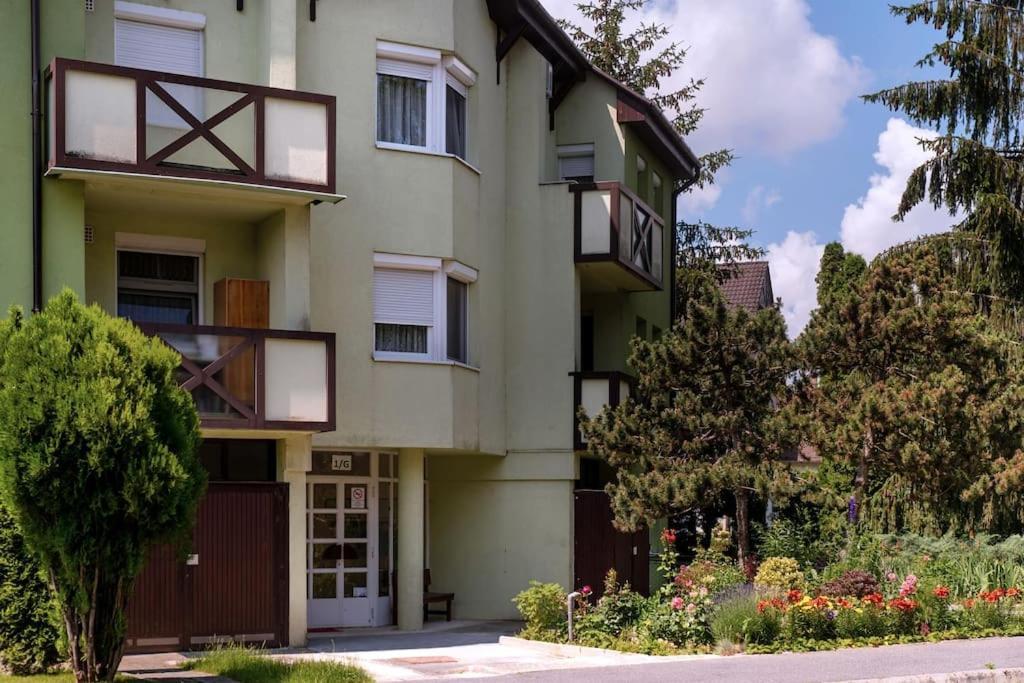 Apartman Nobilis Διαμέρισμα Hévíz Εξωτερικό φωτογραφία